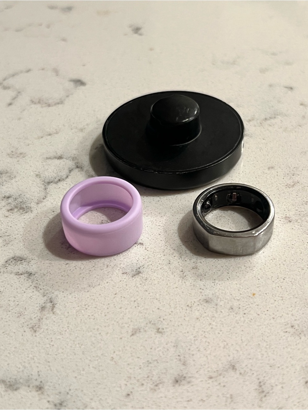 Oura Ring Gen 3 Heritage Silver, Size 8 - Picture 8 of 8